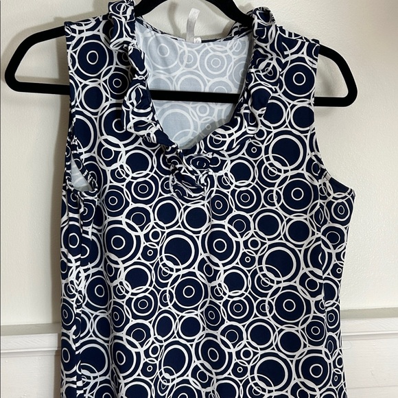 Lulu-B Blue & White Circle Pattern Ruffle Neckline Dress size Medium UPF 50 - Picture 2 of 9